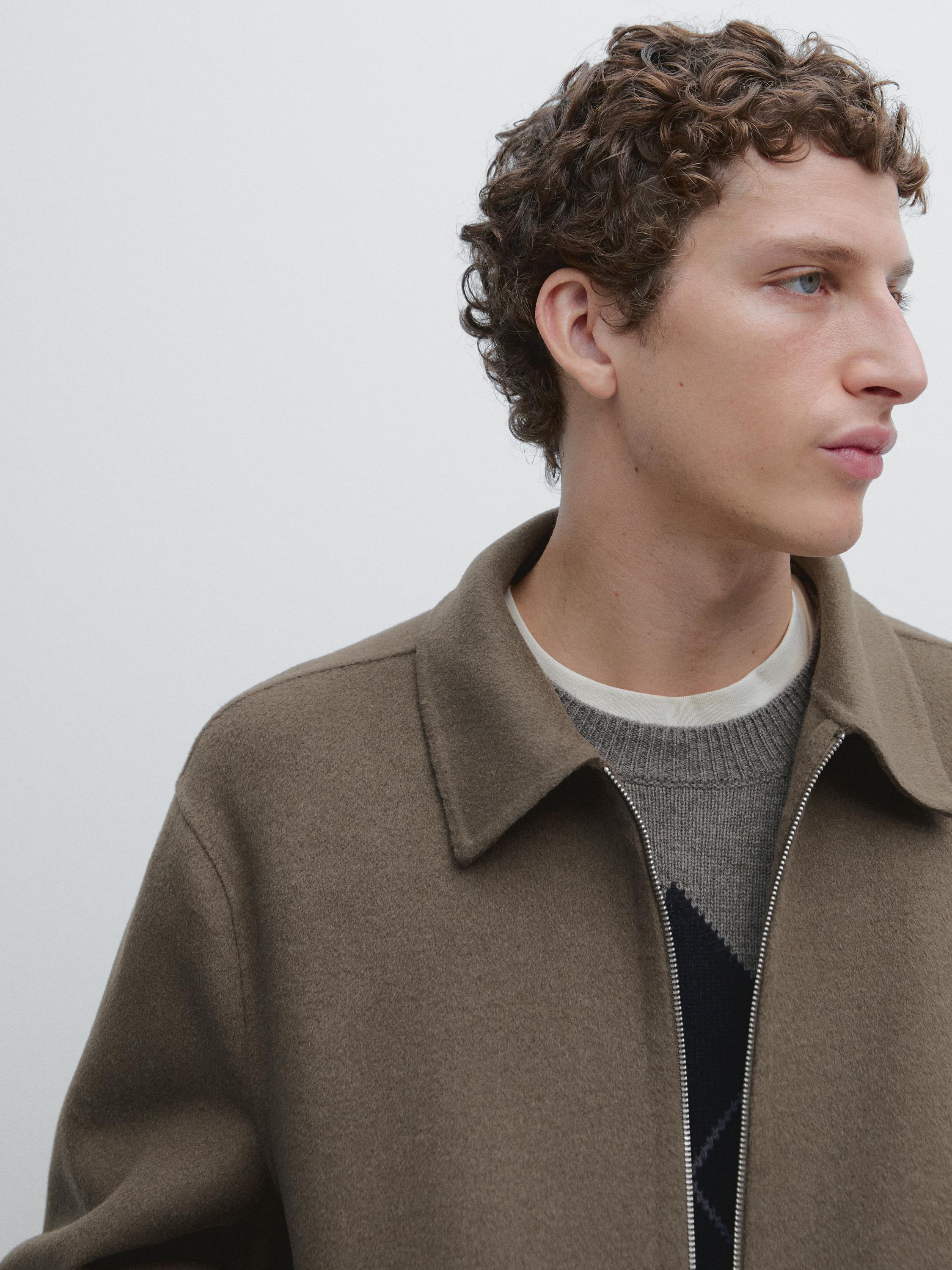 Wool blend jacket with pockets